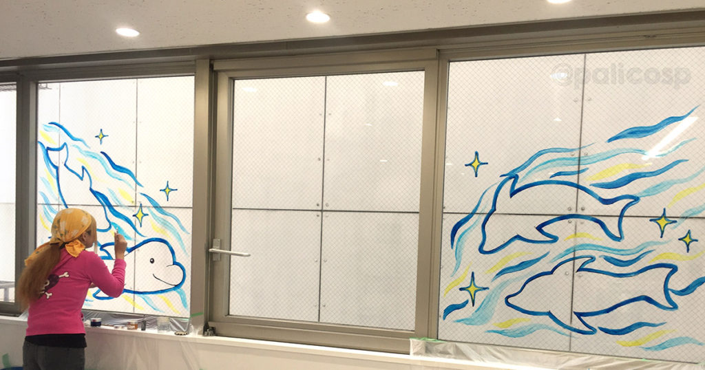 実際の窓ペイント写真